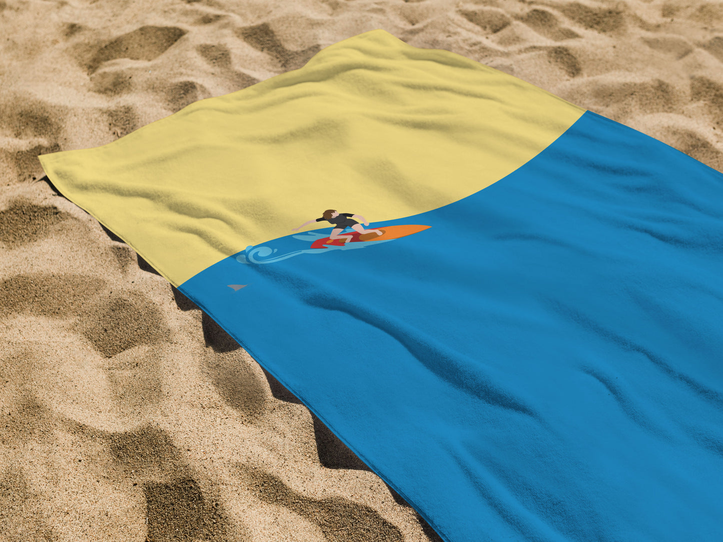 Surf Yapan Karkater Desenli Plaj Havlusu